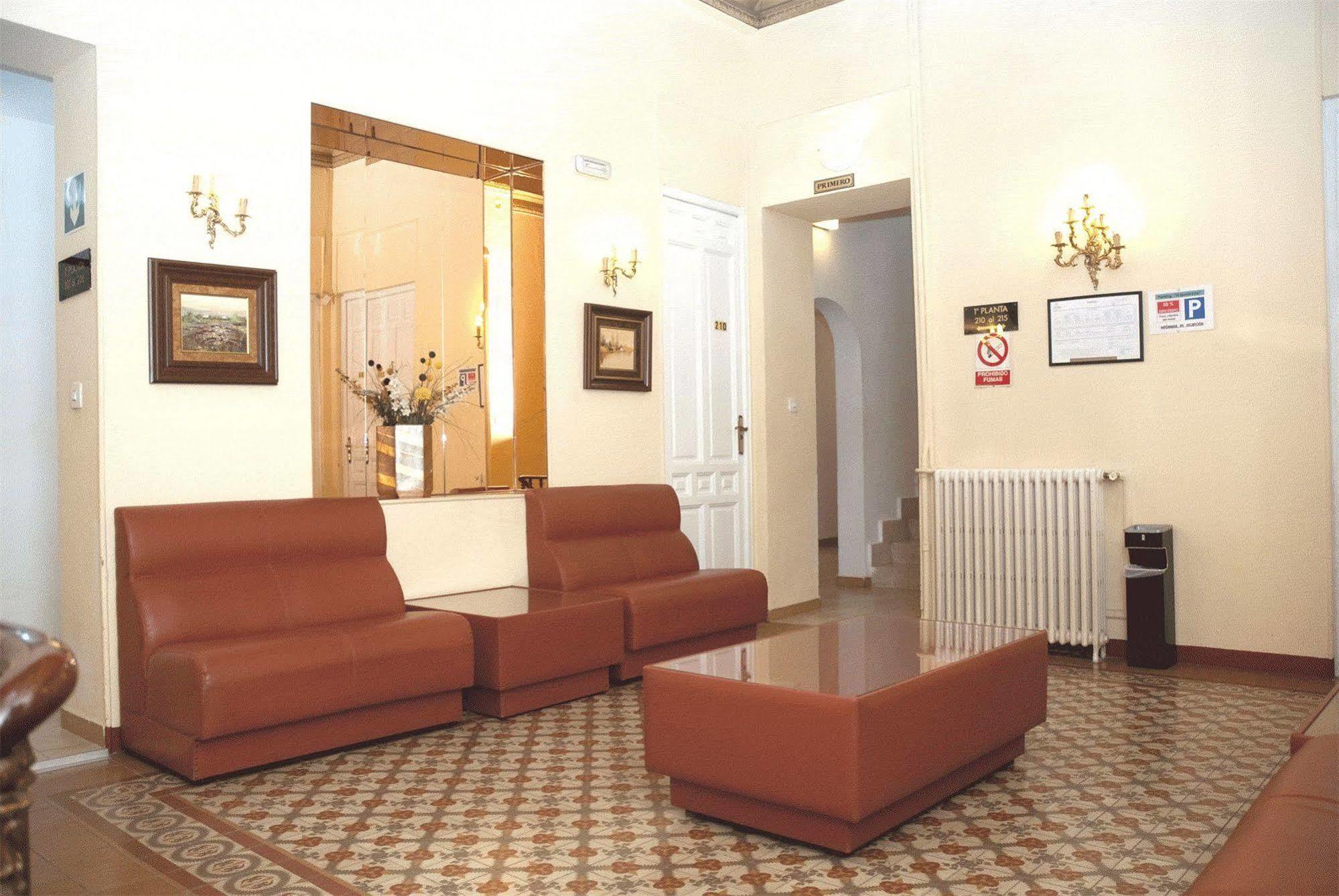 Hotel Albacete Buitenkant foto